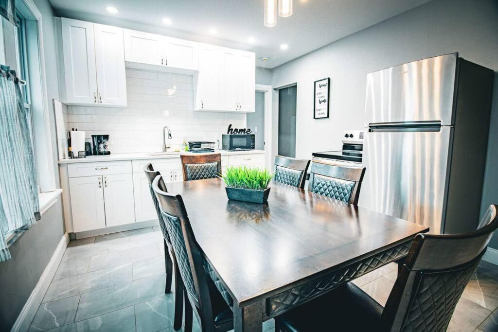 Comfortable 3Br, 1 Bath Close To The Falls Niagara Falls Exteriér fotografie